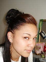 Stripped asian Gfs show their bodies in a sexy pictures