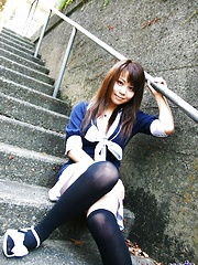 Kiyohara takes off her clothes and shows off her tight ass